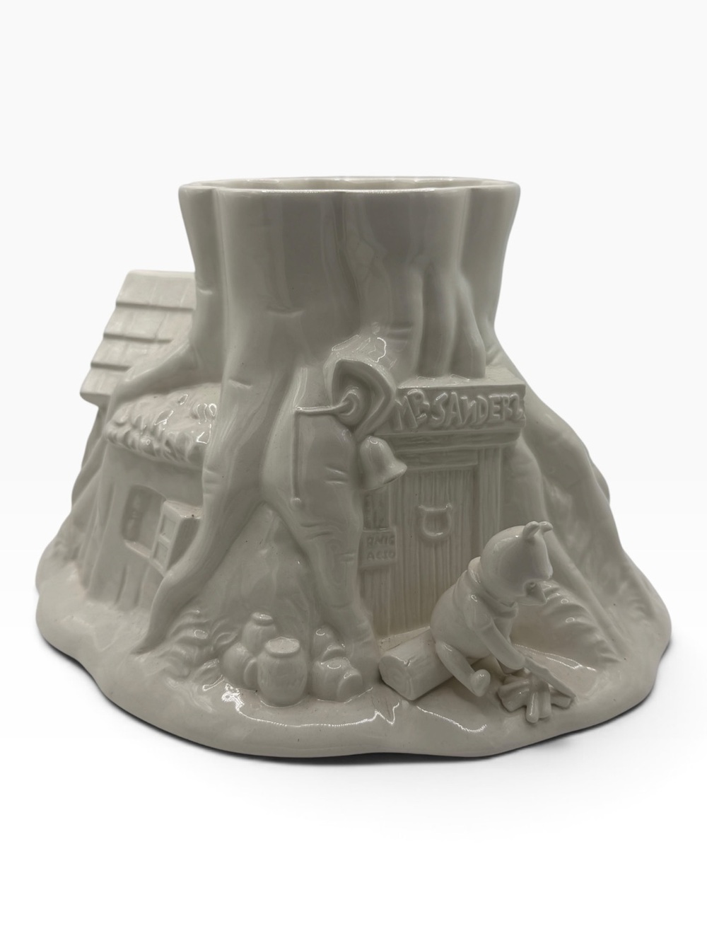Hallmark Disney Porcelain Winne-the-Pooh Tree Stump Planter Vase in Cream